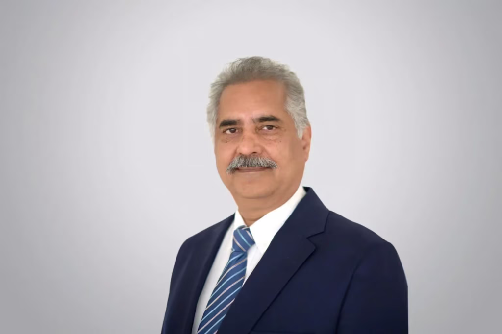 الأستاذ الدكتور امتياز هاشمي اخصائي جراحة عظام